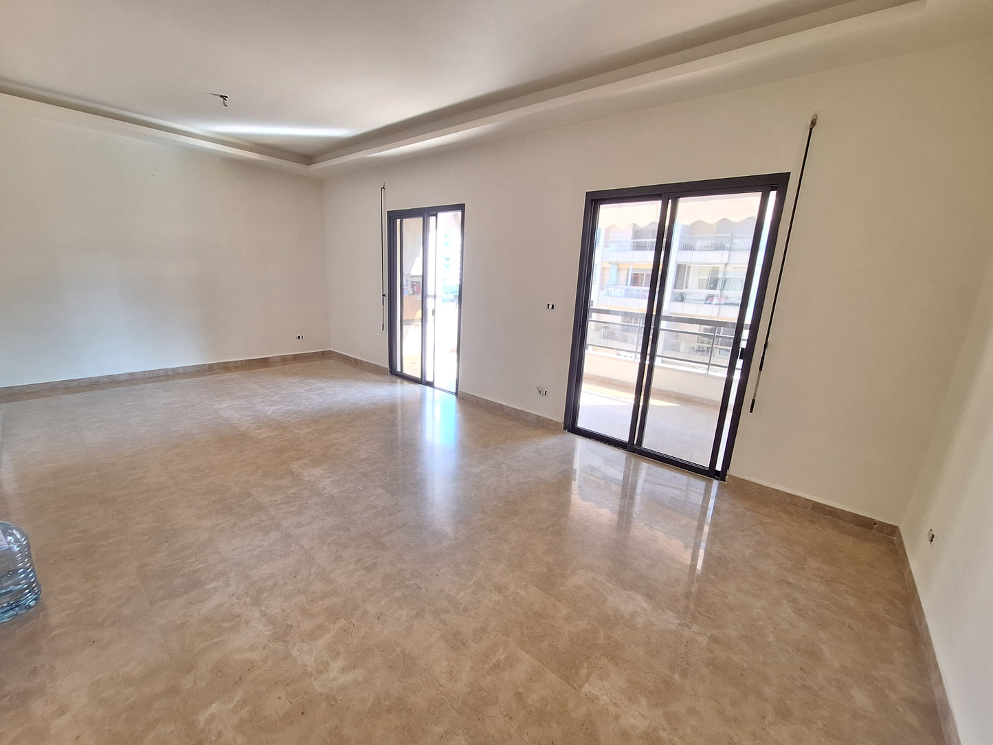 Rent - Apartment- Zalka