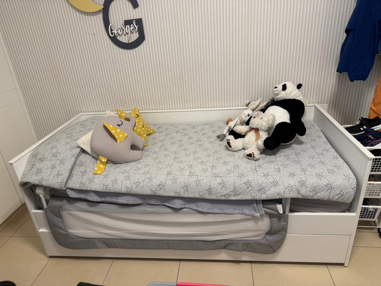 Single Bed - Bench