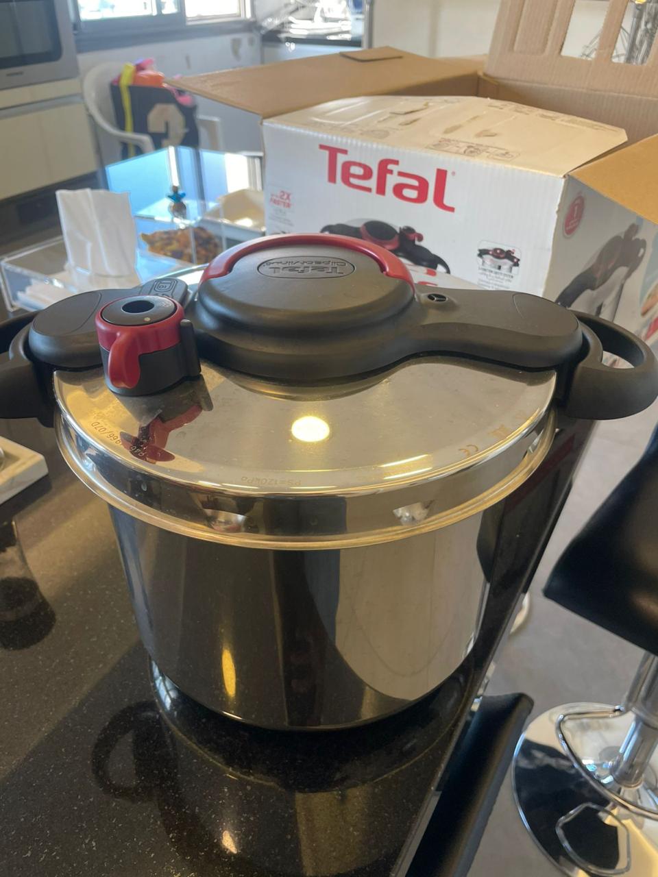 Pressure Cooker