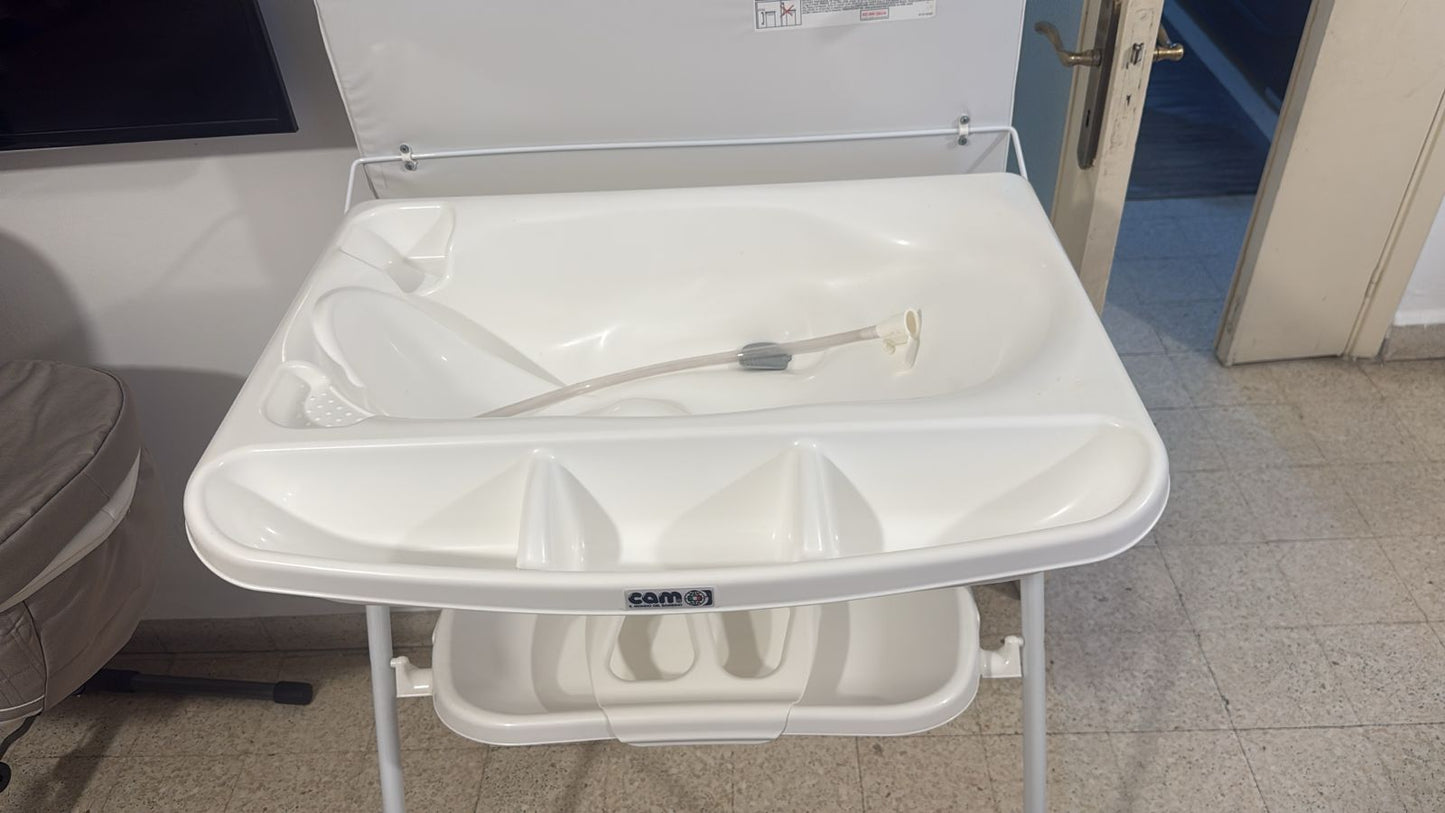 Bathtub & Changer