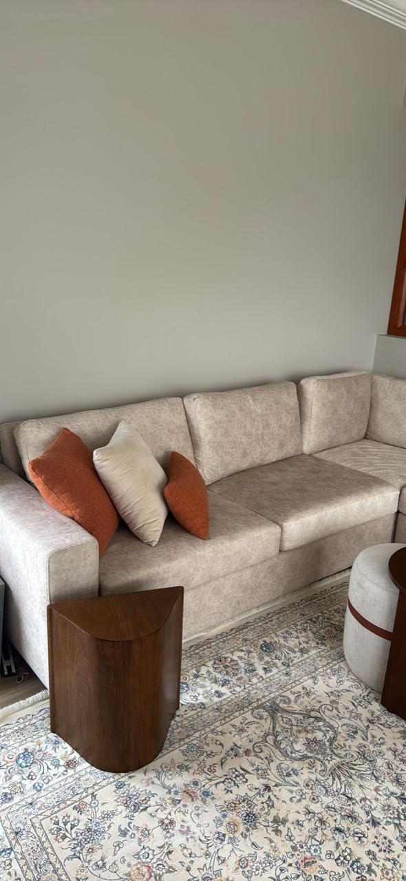 L Shape Corner