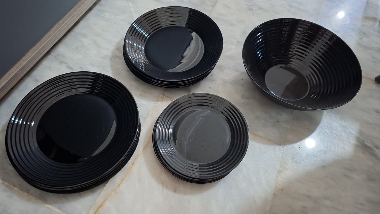 Plates Set