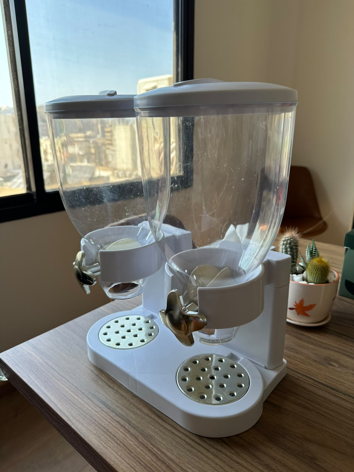Cereal Dispenser