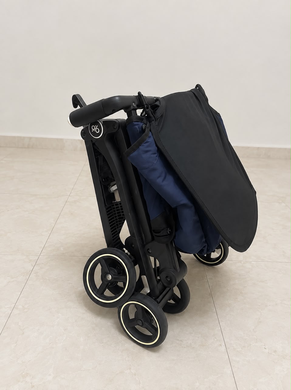 Light Stroller - Cabin Approved