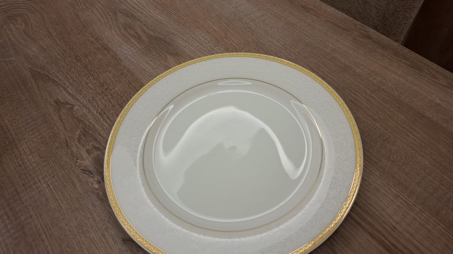 Plates Set