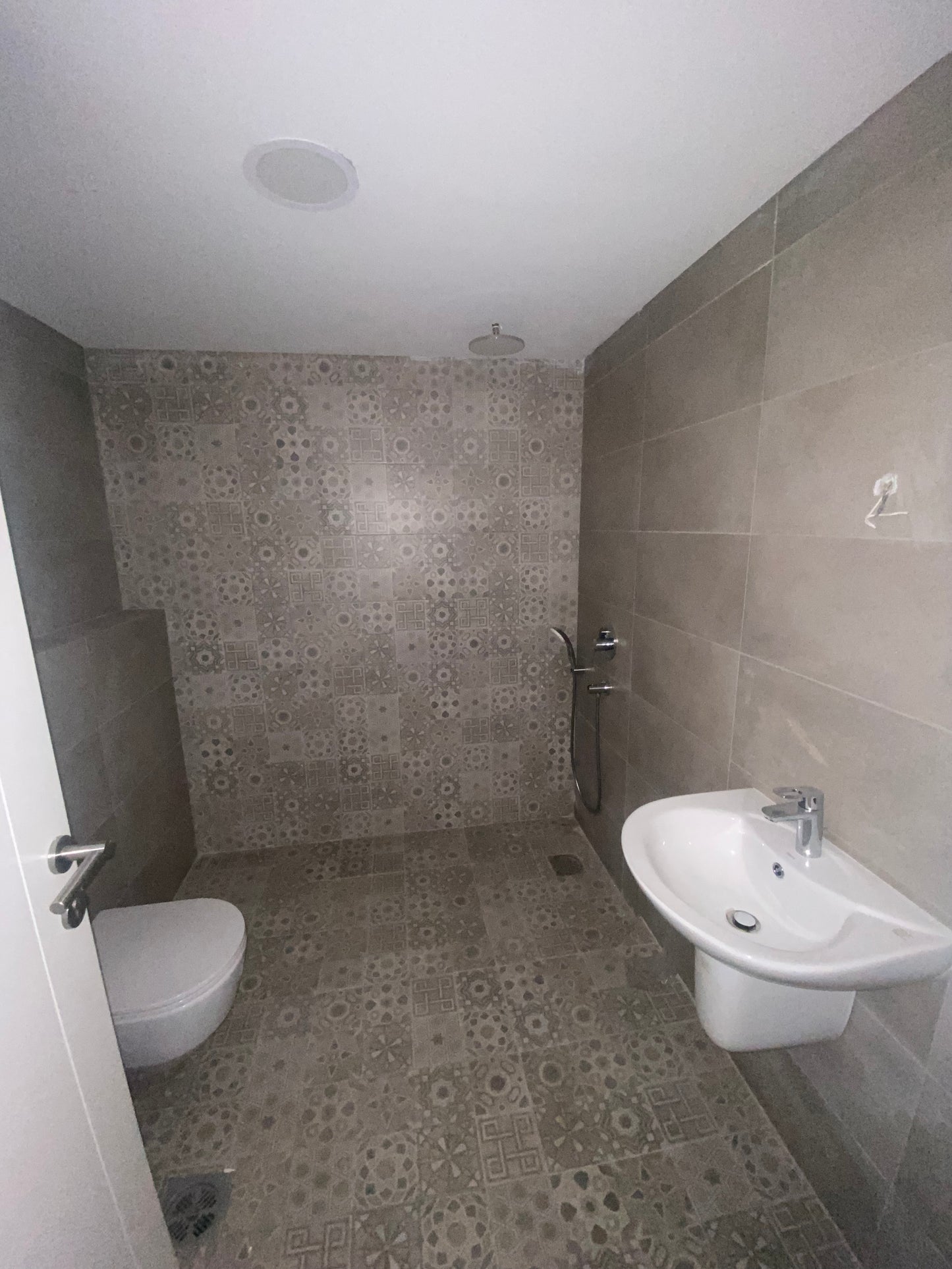 Rent - Apartment - Ain el Remmeneh