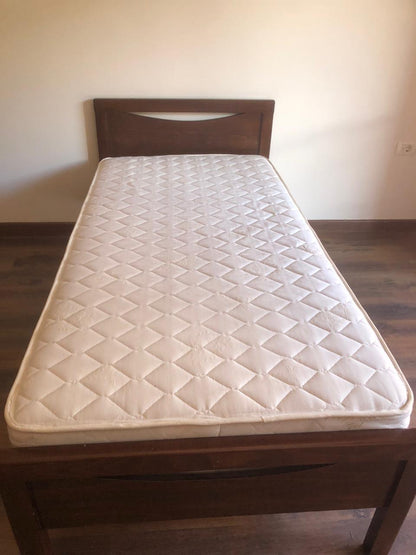 Set of 2 single Beds with Mattress