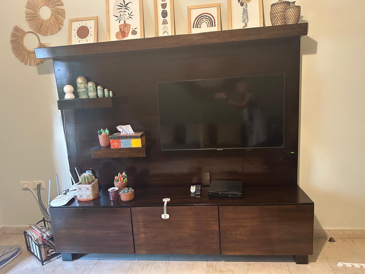 TV Unit