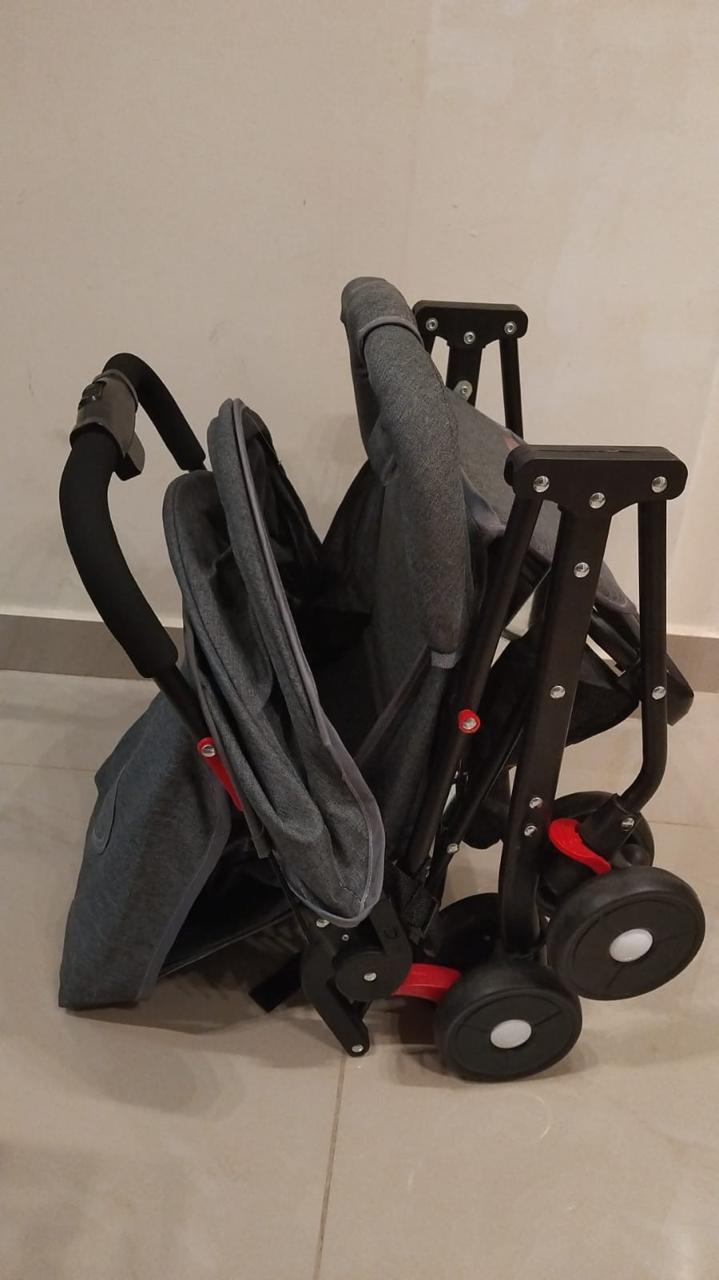 Light Stroller - Bag Folding