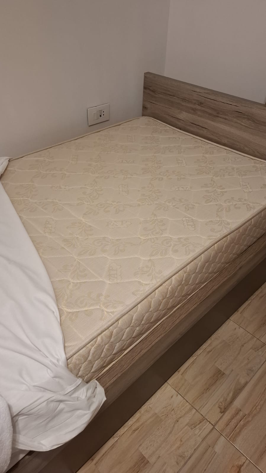 Set of 2 Single Beds
