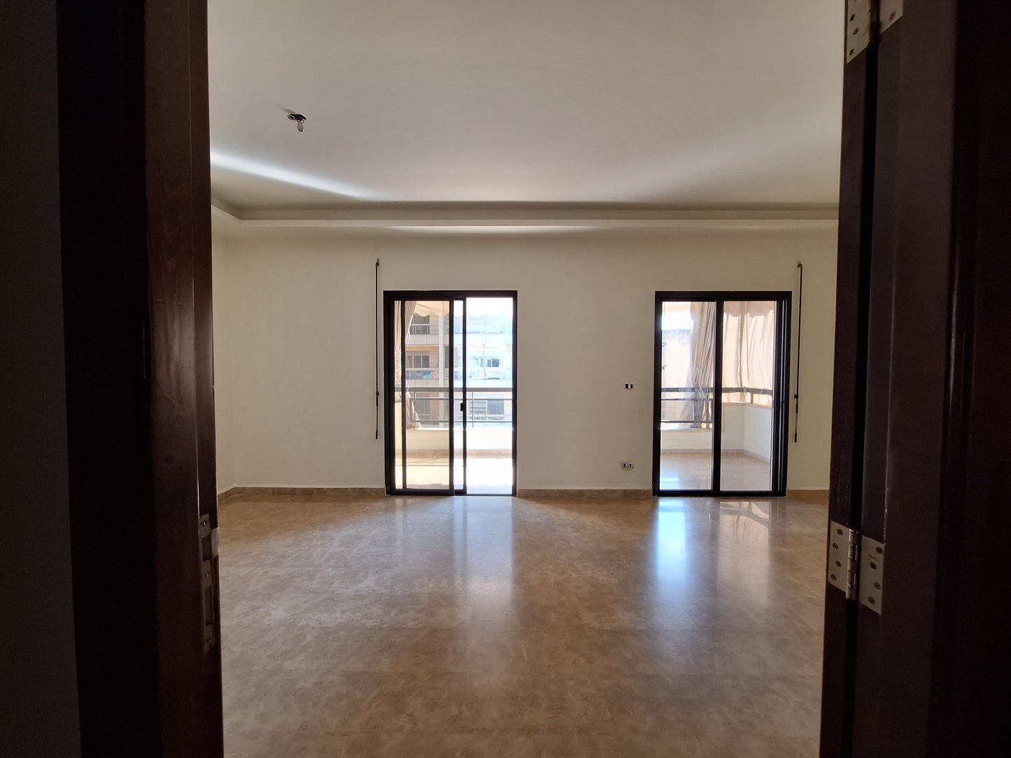 Rent - Apartment- Zalka