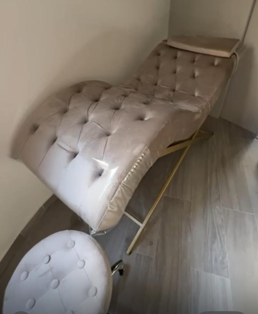 Relax Couch with Stool