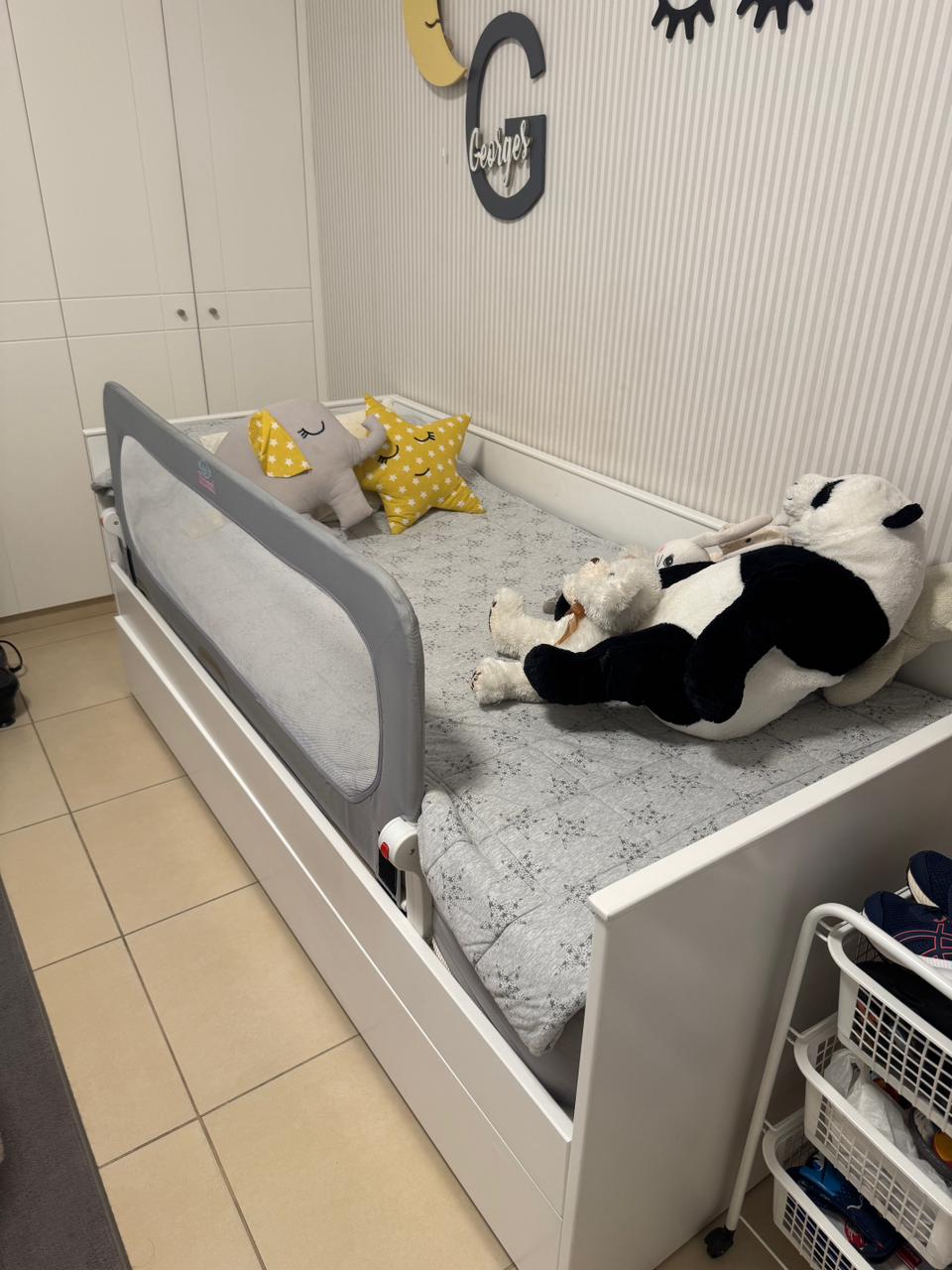 Single Bed - Bench