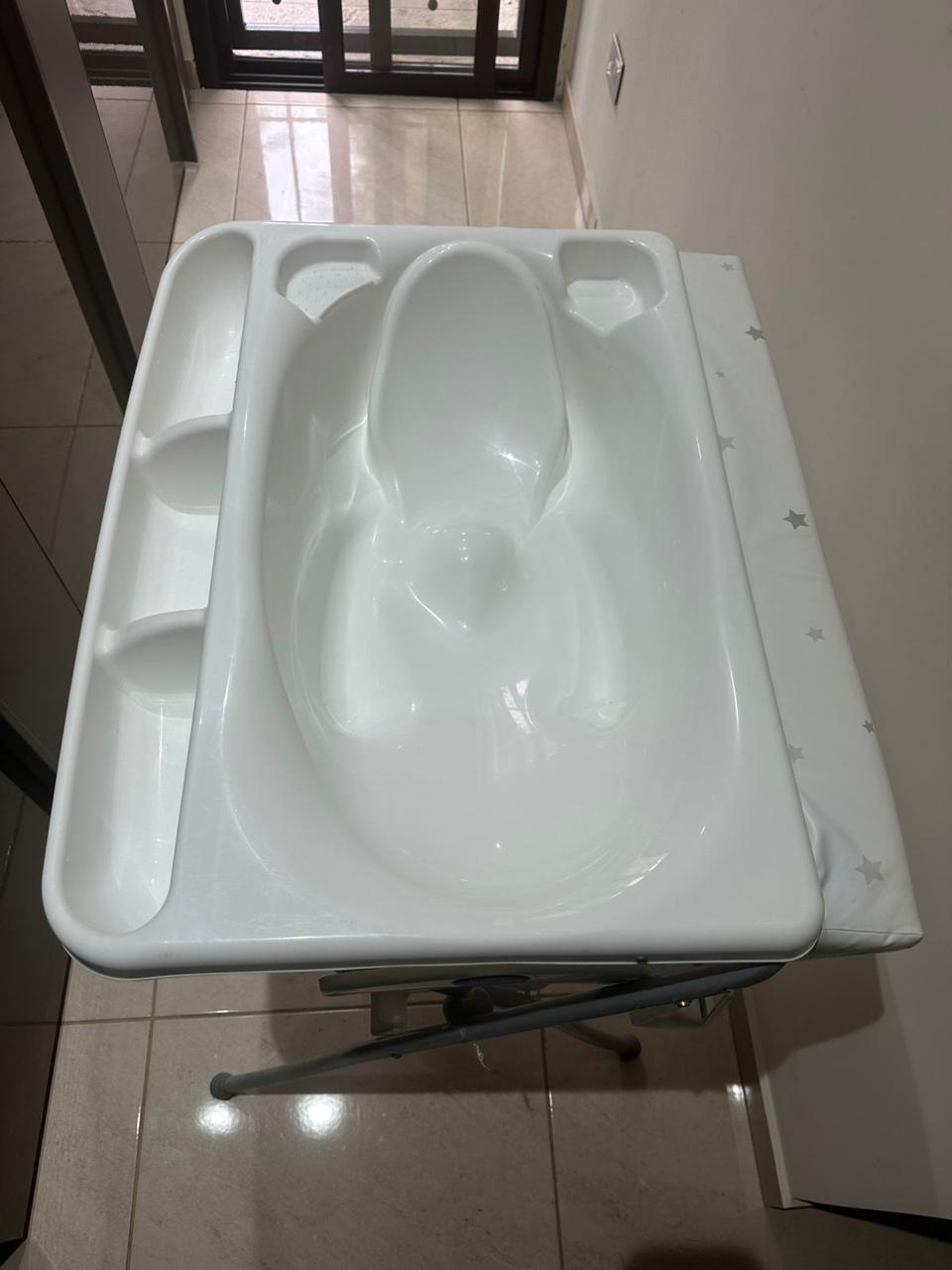 Bathtub