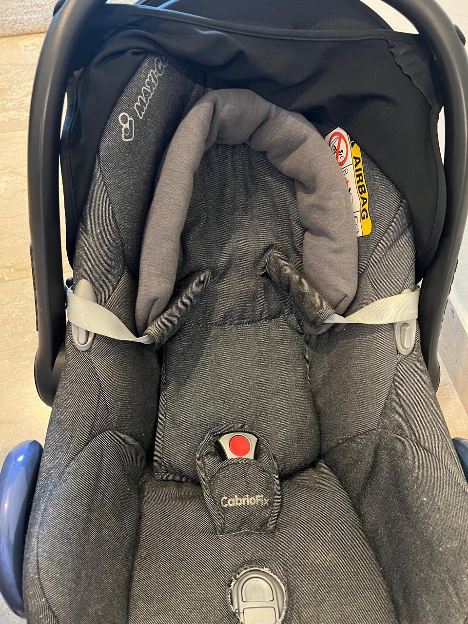 Infant Car Seat - Maxi Cosi