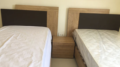 Twin Bedroom - 2 Beds and Closet