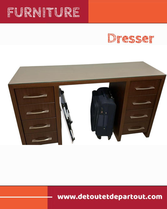 Dresser