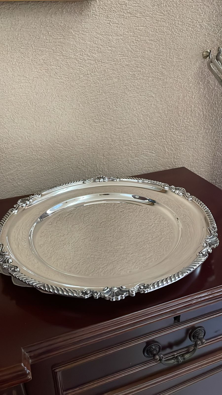Silver Trays - Round