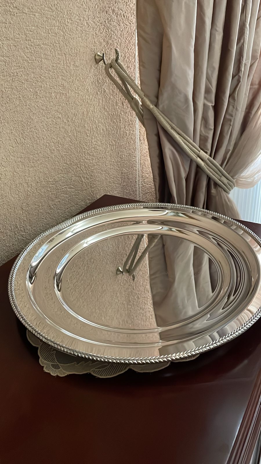 Silver Trays - Round