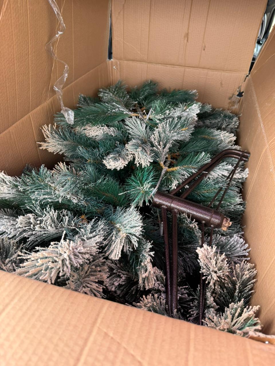 Christmas Tree - 180cm