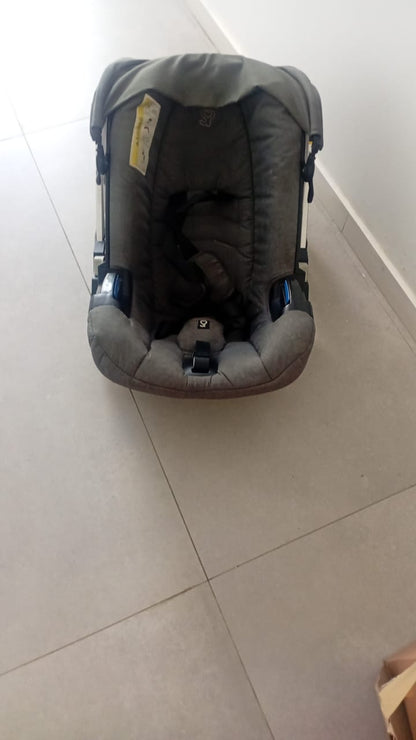 Doona - Car Seat to Stroller