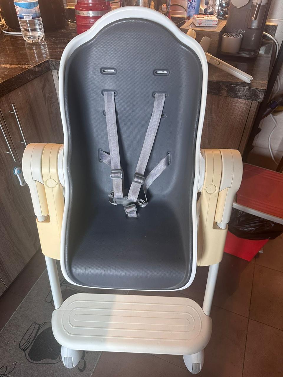 High Chair - Ergonomic