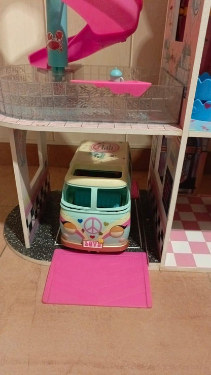Doll House - LOL