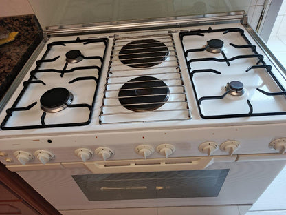 Gas - Oven