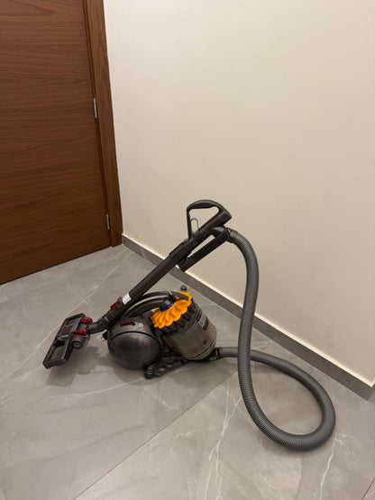 Vacuum Cleaner - Dyson