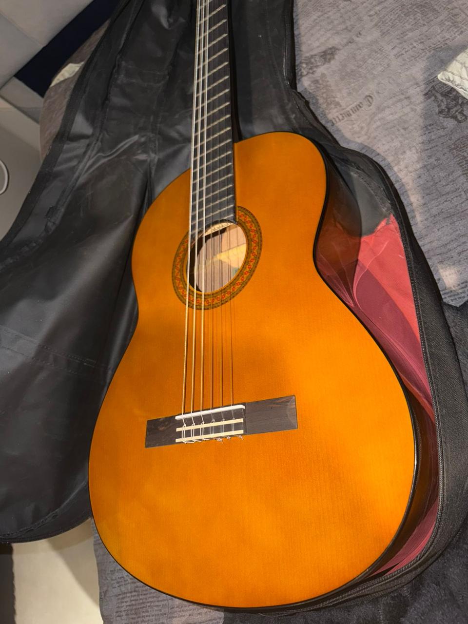 Classic Guitar - Yamaha