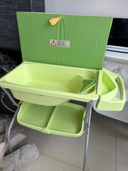 Bathtub and Changer