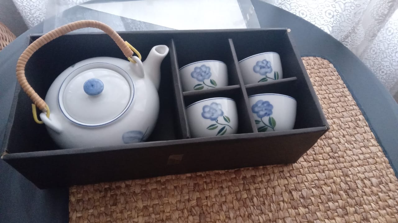 Tea Set - New