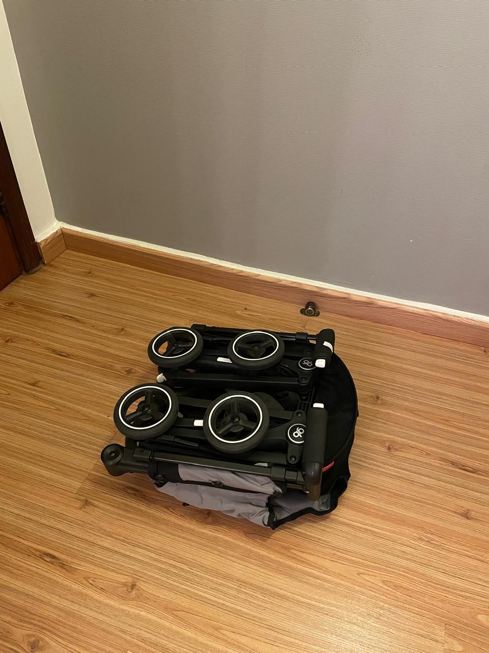 Light Stroller - Cabin Approved