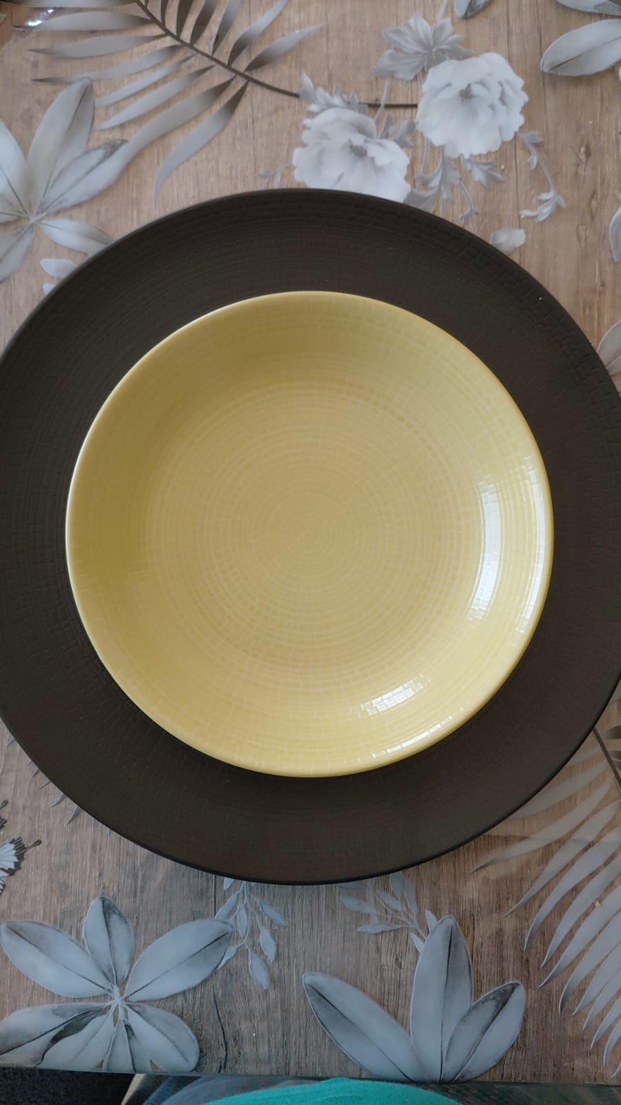Plates Set