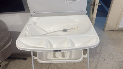 Bathtub & Changer