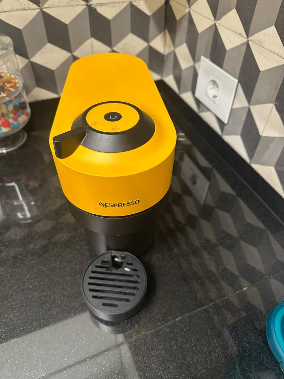 Coffee Maker - Nespresso