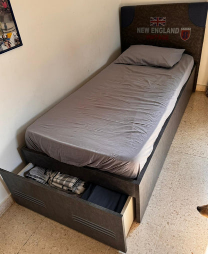 Twins Bedroom - 2 Single Beds