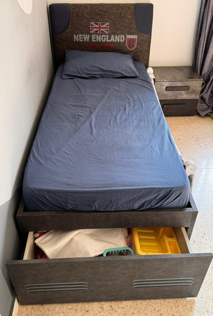 Twins Bedroom - 2 Single Beds
