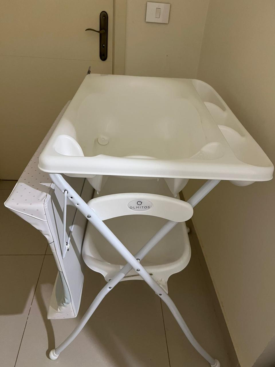 Bathtub & Changer