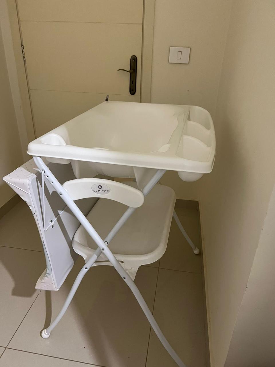 Bathtub & Changer