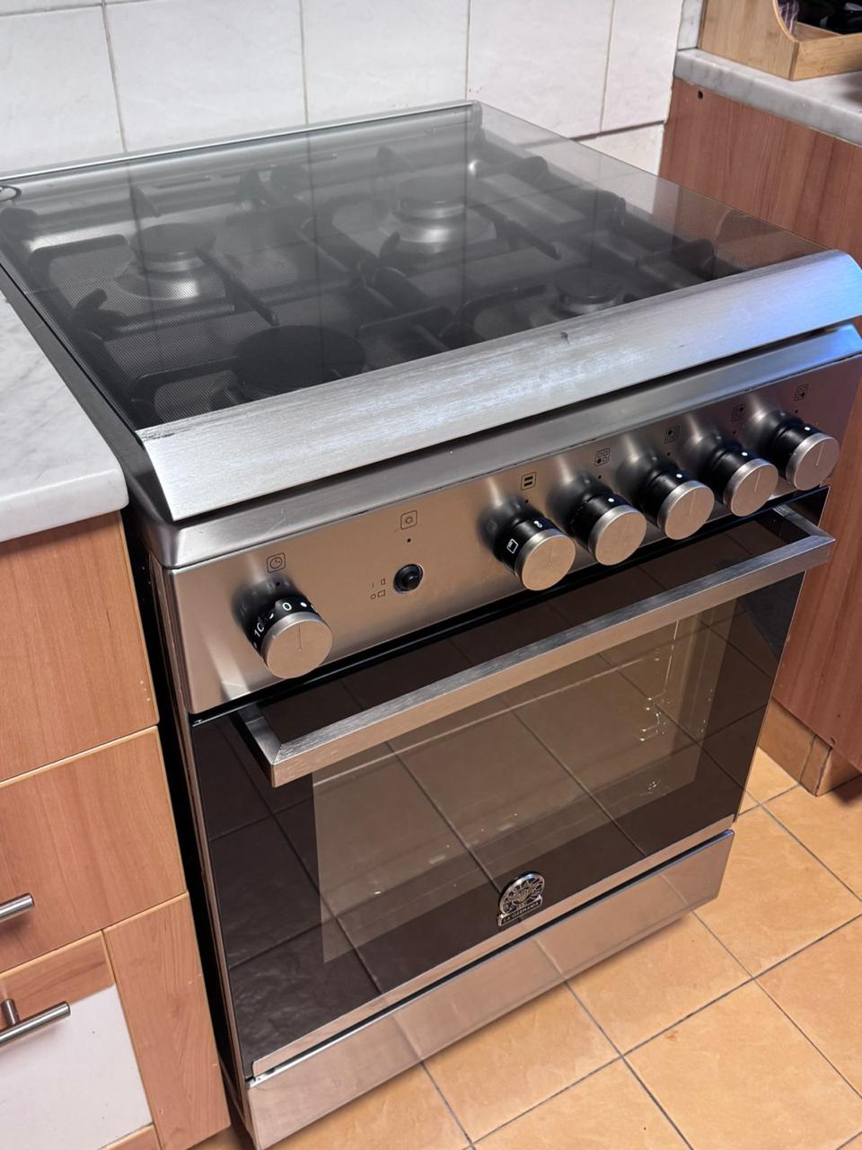 Gas Oven - Stand Alone