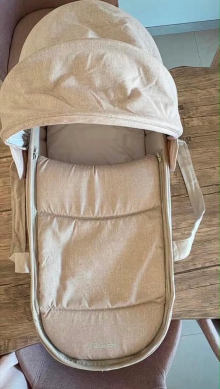 Stroller and Bassinet - Maxi Cosi