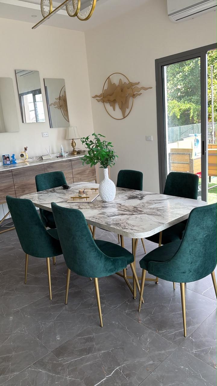 Full Dining Room