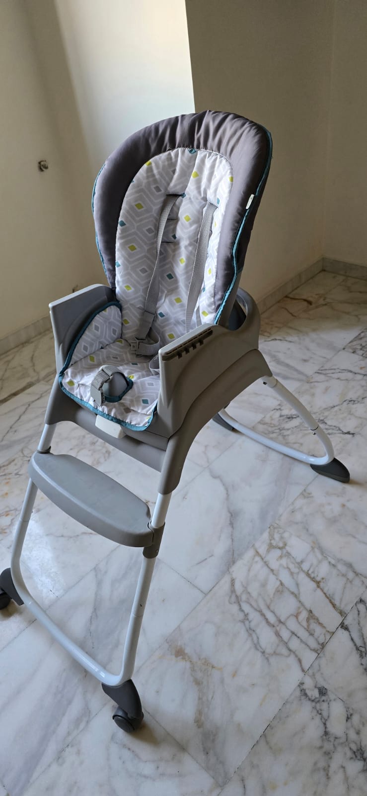 High Chair - Ingenuity