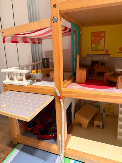 Doll House