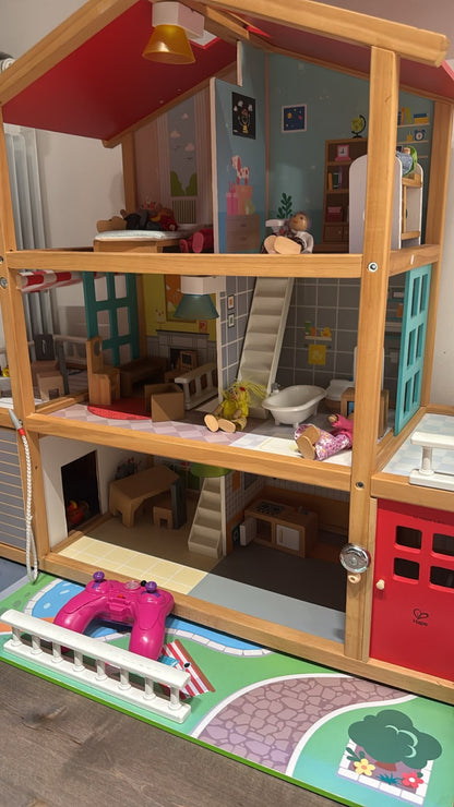 Doll House