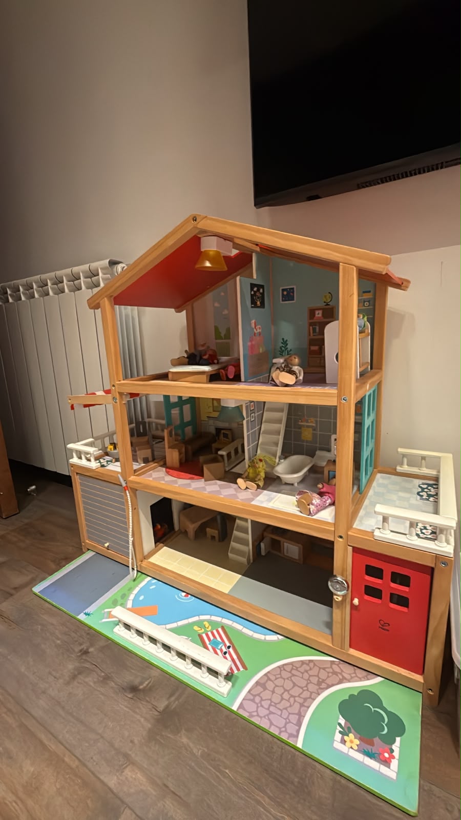Doll House