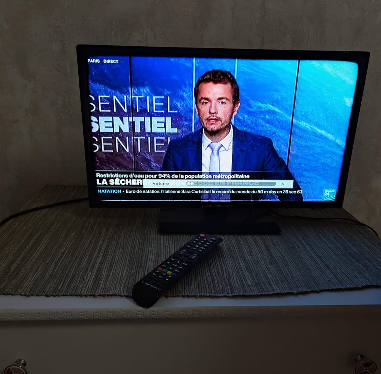 Tv - 25 inches