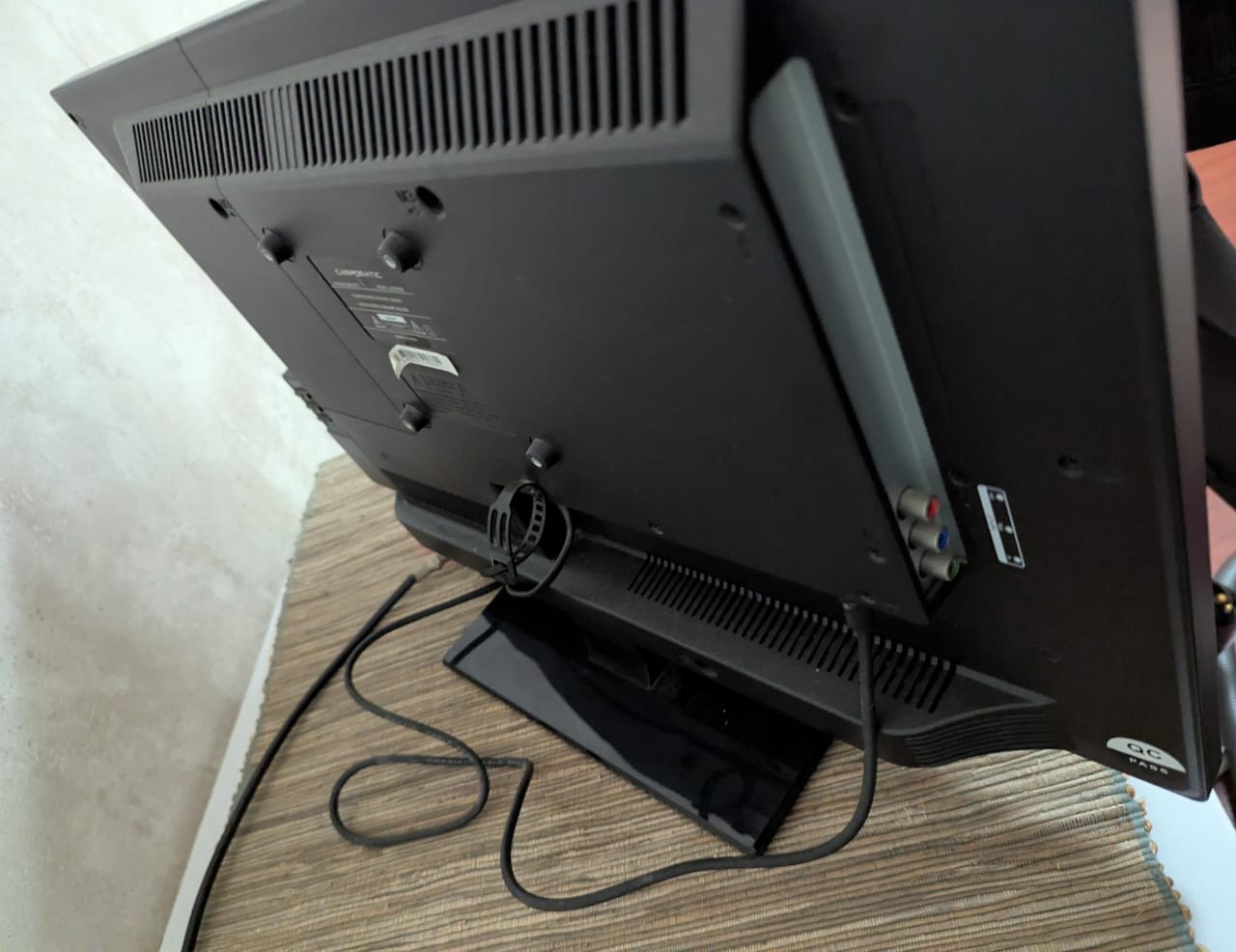 Tv - 25 inches