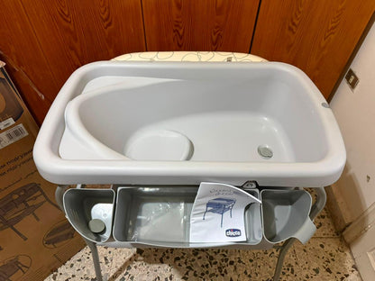 Bathtub & Changer